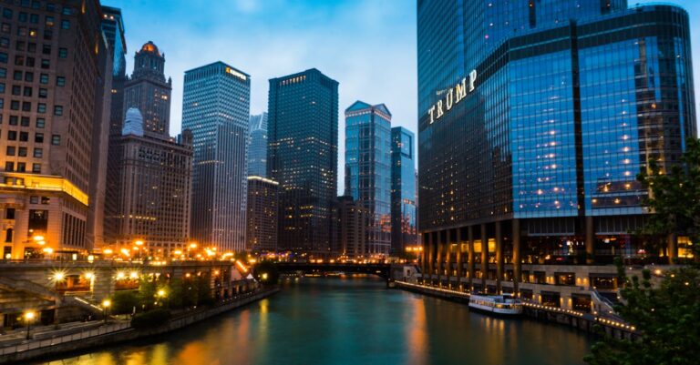 Donald Trump 5da6c1cf59c8f76dce777123c4d2d622